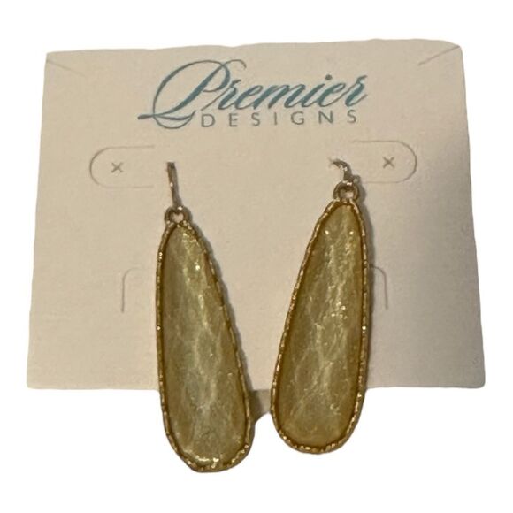 Premier Designs gold tone earrings NWOT - Picture 2 of 2